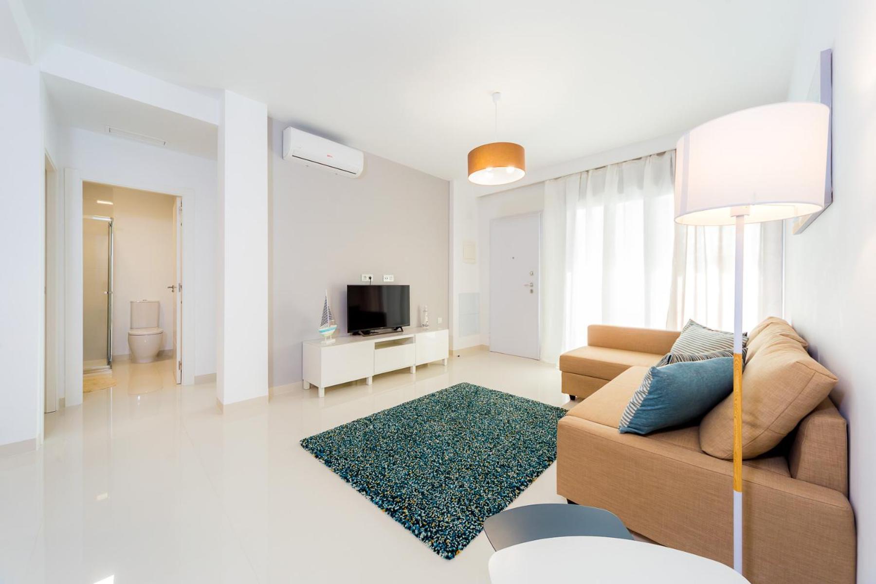 Luxurious 2 Bedroom Apartment Near The Beach Torre de la Horadada 部屋 写真